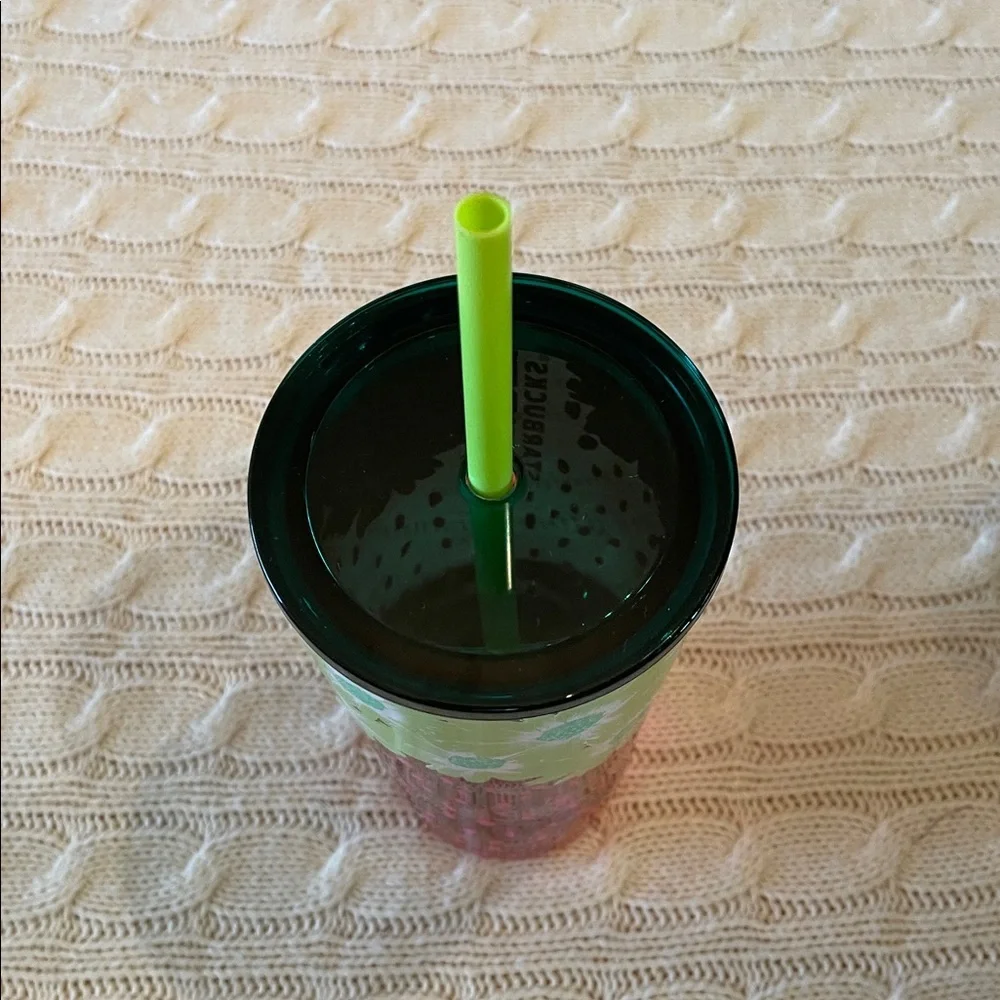 2022 Starbucks strawberry glass tumbler w/ lid and straw. Excellent condition